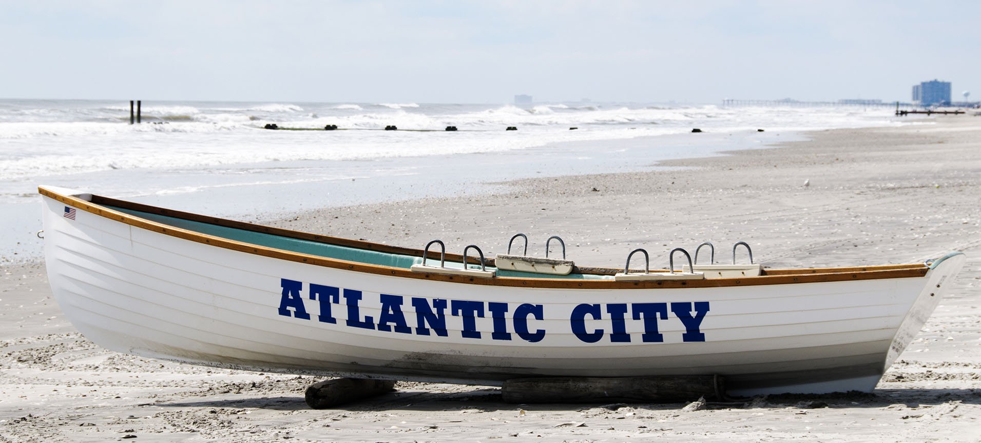 photo of boat in Atlantic City